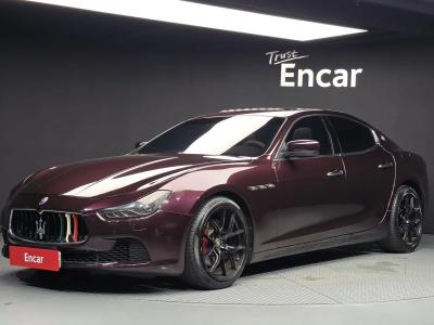 2016 Maserati Ghibli