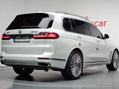 2020 BMW X7