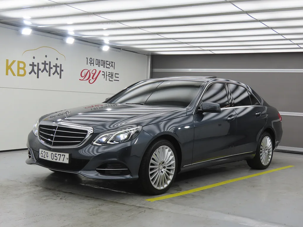 2016 Mercedes-Benz E-Class