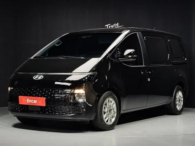 2025 Hyundai Staria