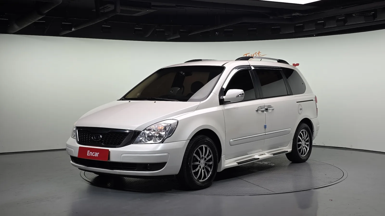 2010 Kia Carnival
