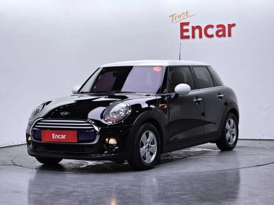 2015 MINI Cooper