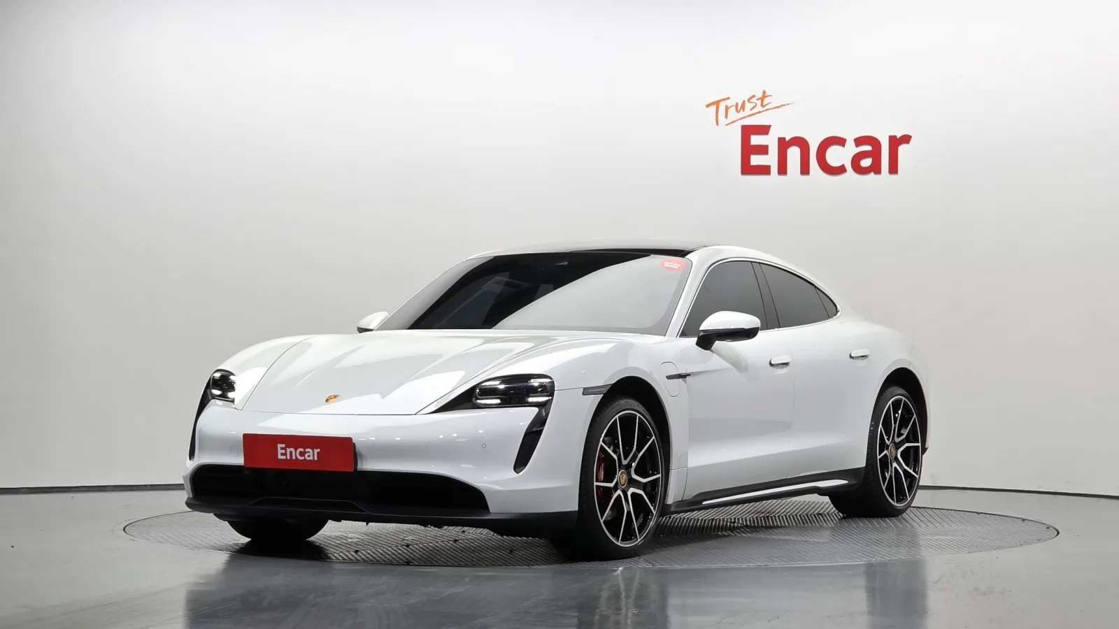 2023 Porsche Taycan