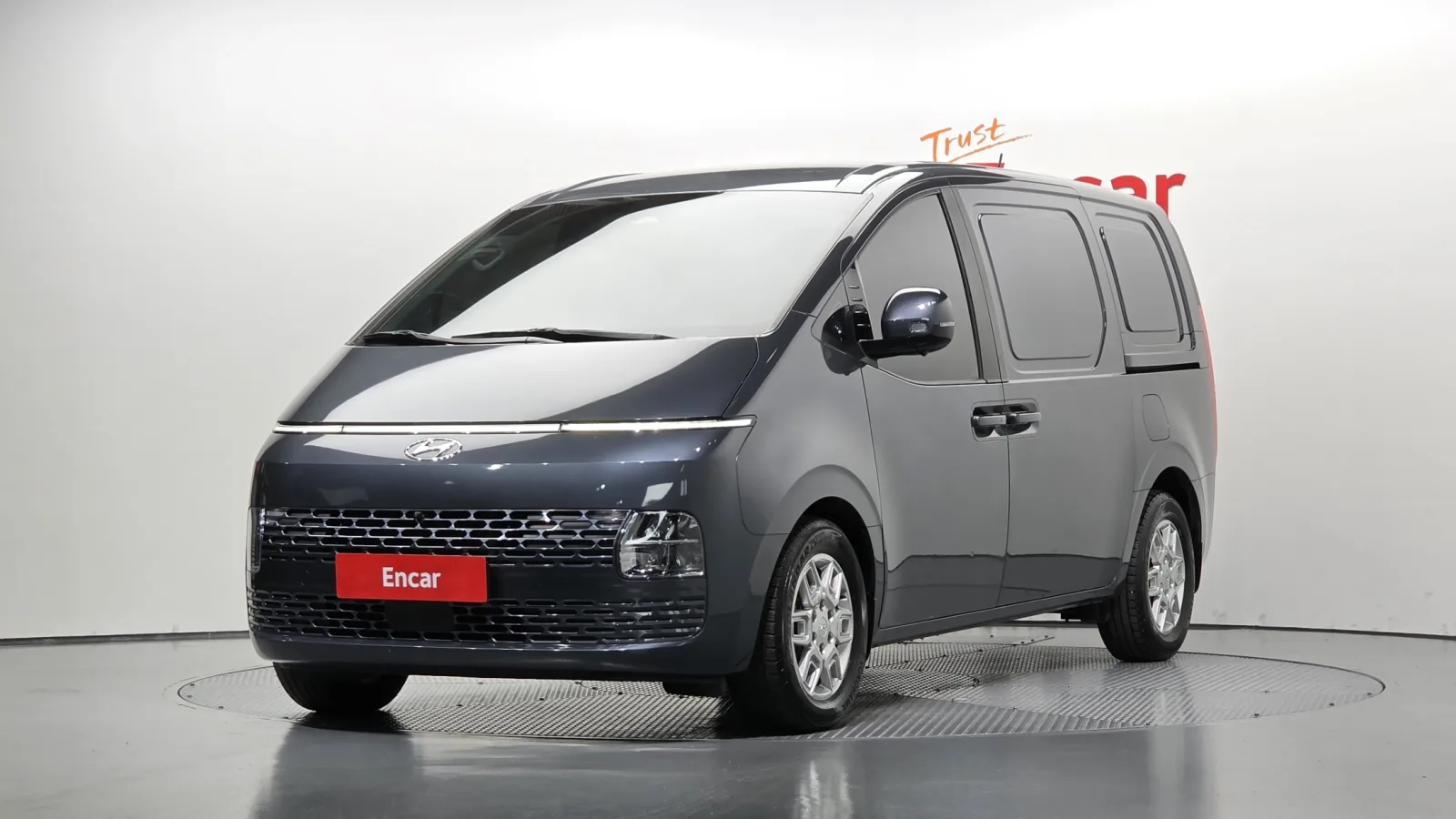 2022 Hyundai Staria
