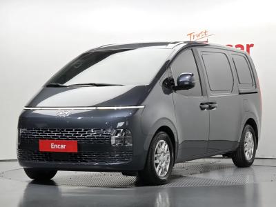 2022 Hyundai Staria