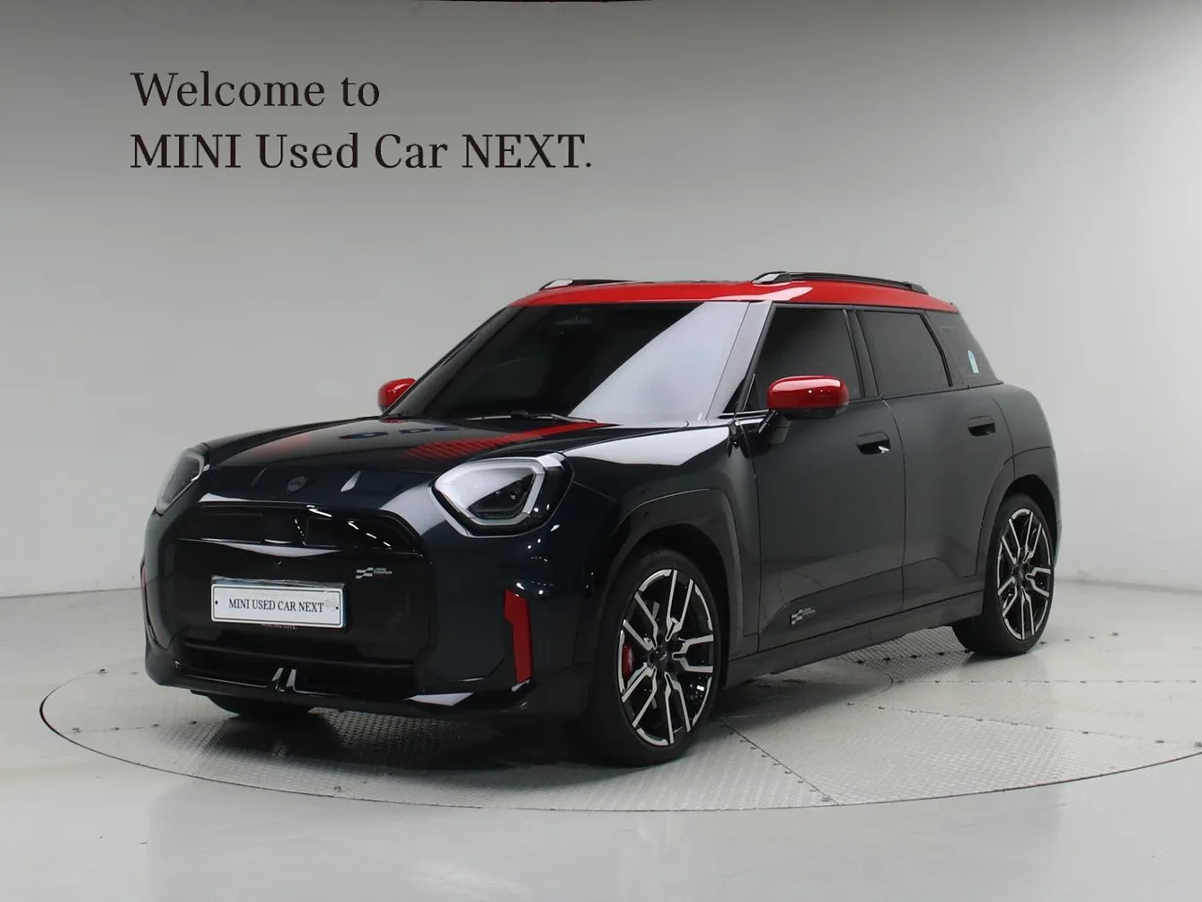 2025 MINI Aceman
