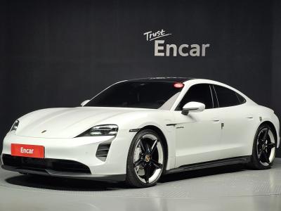 2024 Porsche Taycan