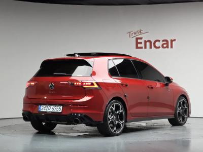 2025 Volkswagen Golf