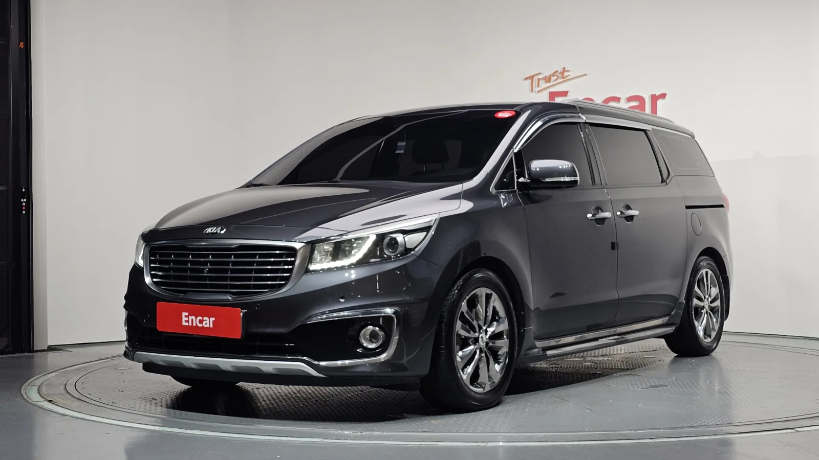 2017 Kia Carnival