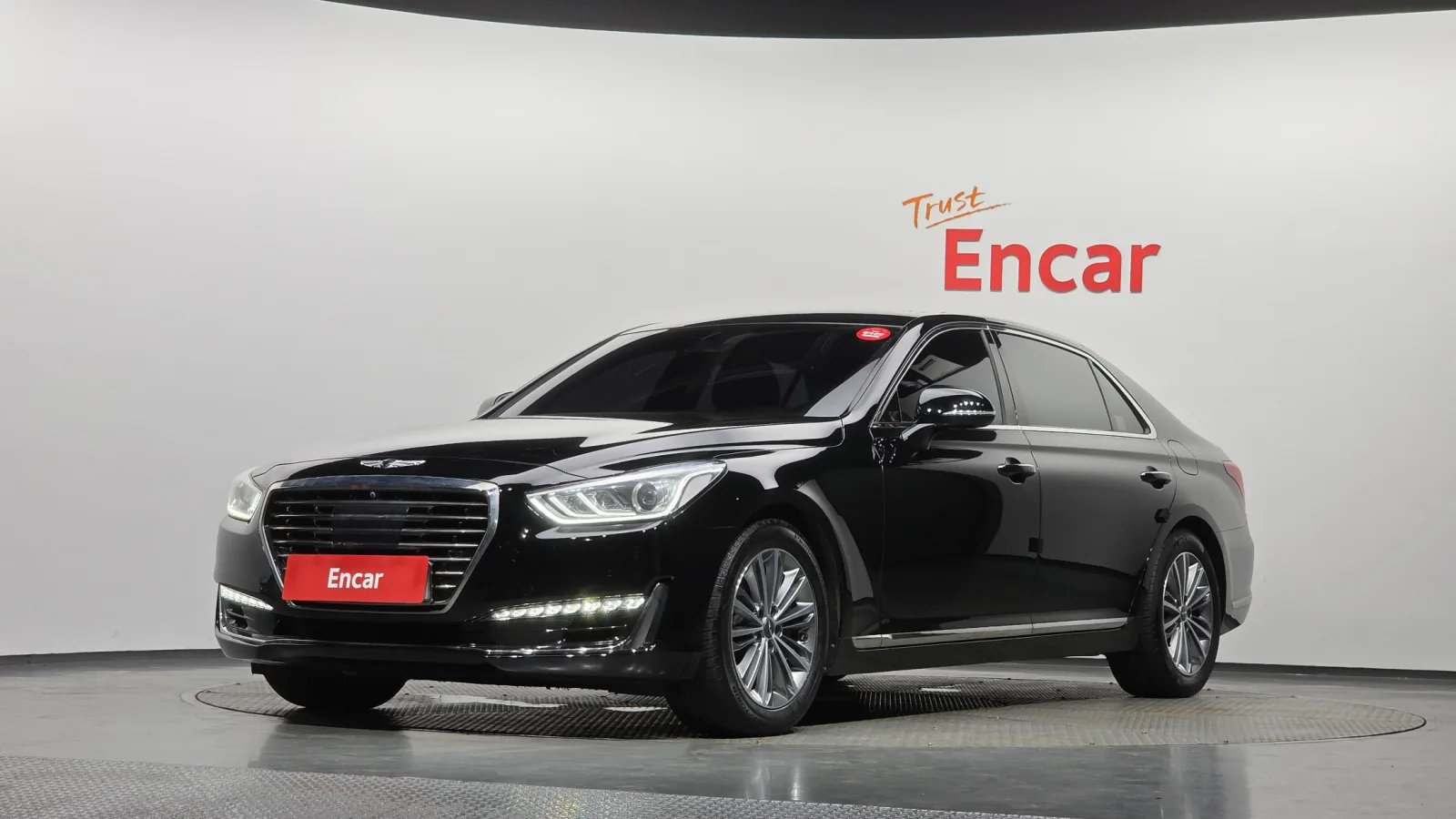 2016 Genesis EQ900