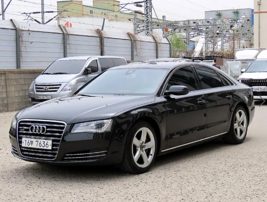 2011 Audi A8