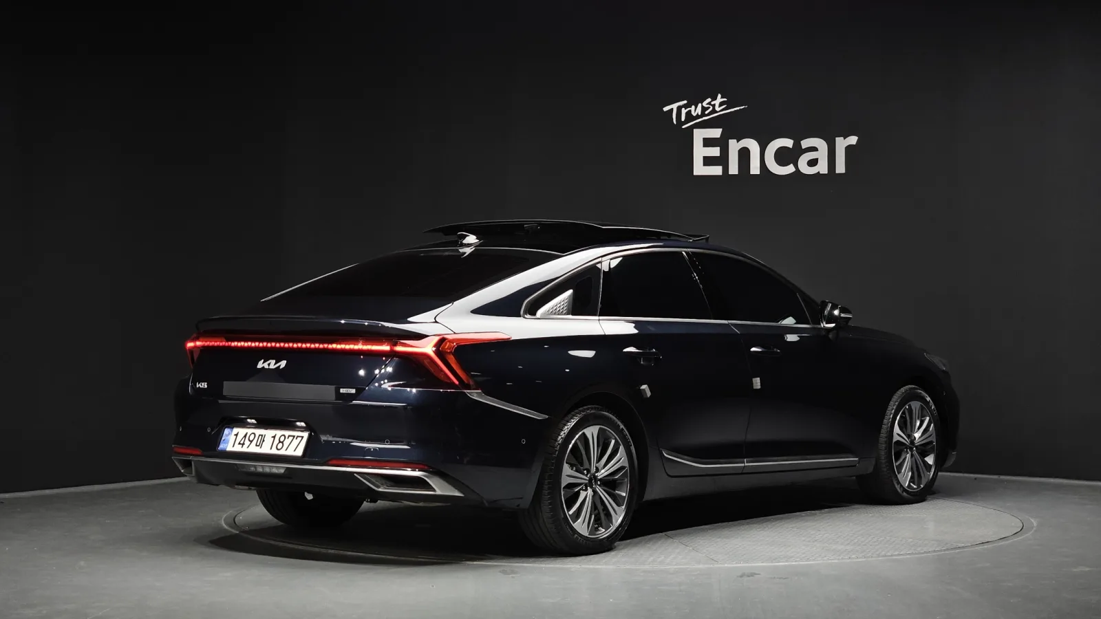 2023 Kia K8