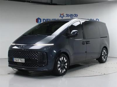 2022 Hyundai Staria
