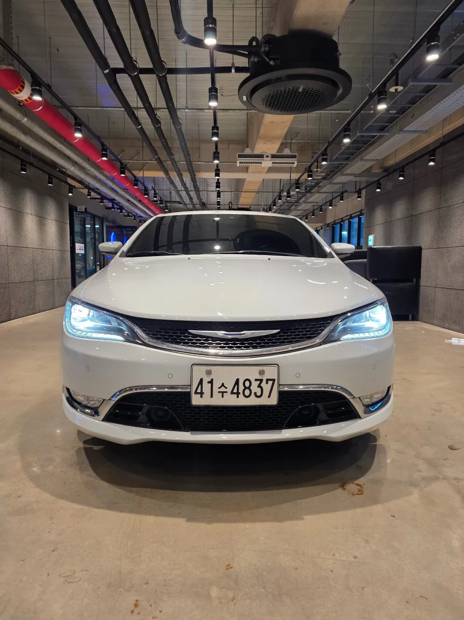 2015 Chrysler 200