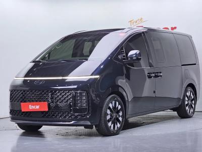 2025 Hyundai Staria