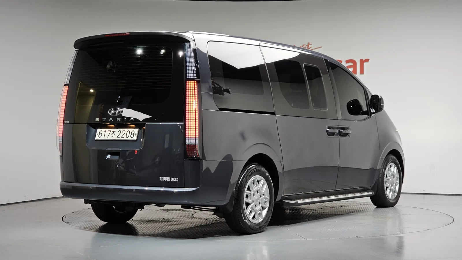 2022 Hyundai Staria
