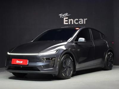 2025 Tesla Model Y