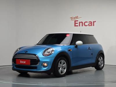2015 MINI Cooper