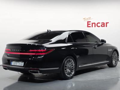 2021 Genesis G90