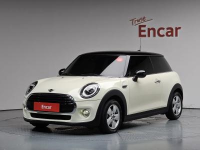 2019 MINI Cooper