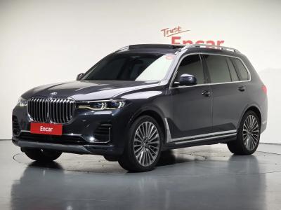 2020 BMW X7