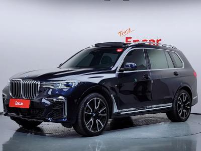 2021 BMW X7