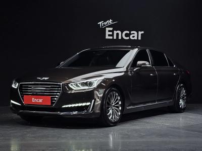 2017 Genesis EQ900