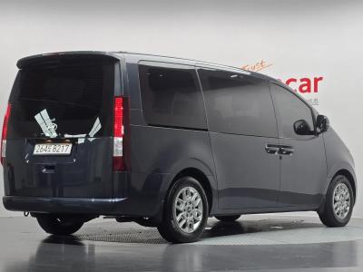 2025 Hyundai Staria