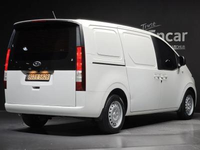 2022 Hyundai Staria