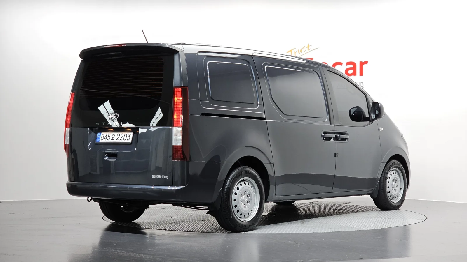 2023 Hyundai Staria