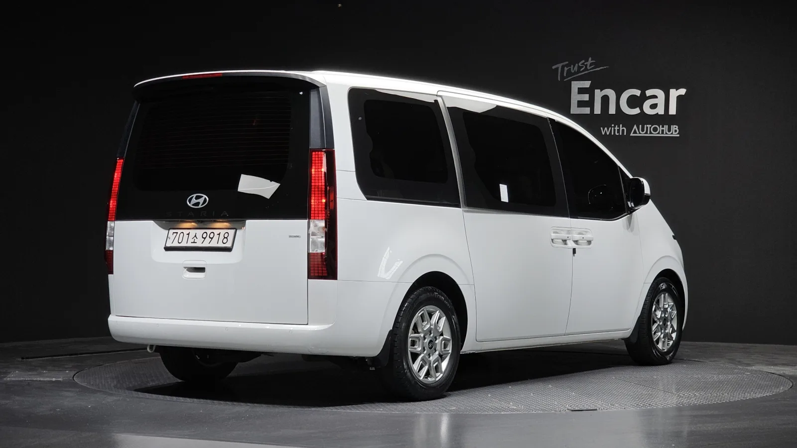 2025 Hyundai Staria