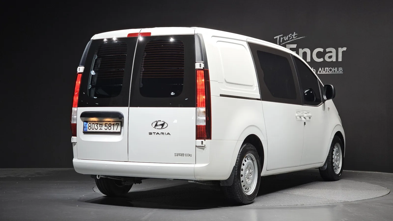 2022 Hyundai Staria