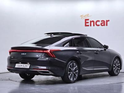 2023 Kia K8