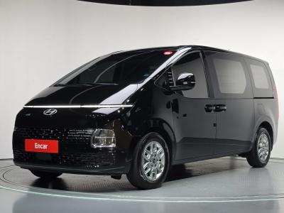 2025 Hyundai Staria