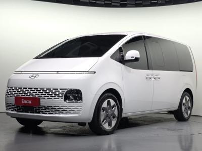 2025 Hyundai Staria