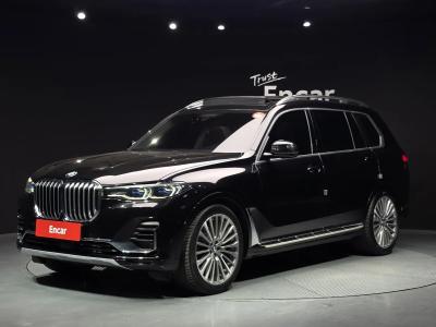 2021 BMW X7