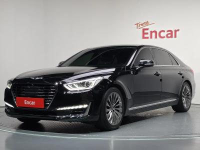 2017 Genesis EQ900