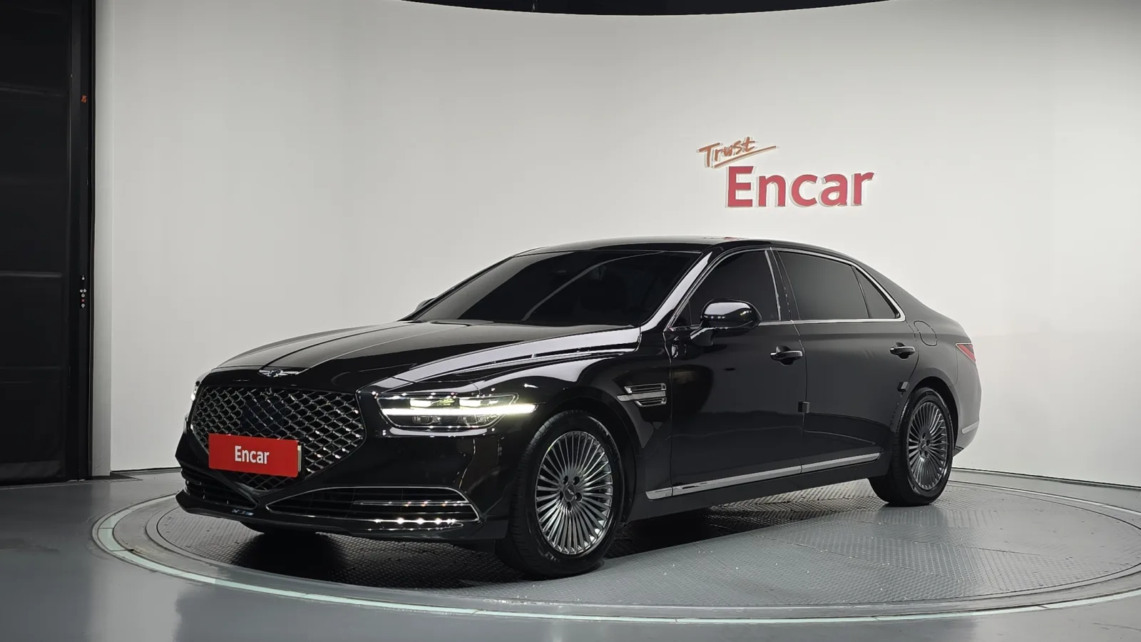 2019 Genesis G90