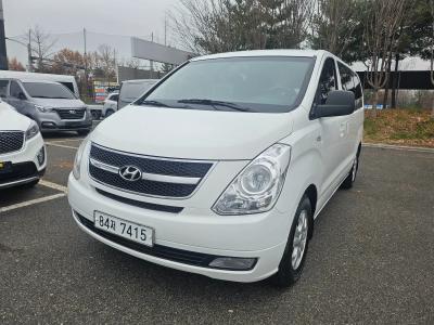 2016 Hyundai Starex