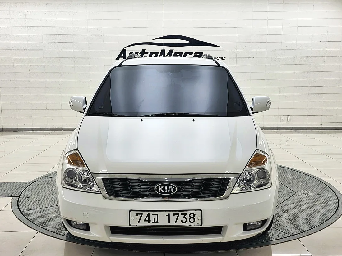 2014 Kia Carnival
