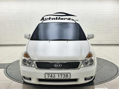 2014 Kia Carnival