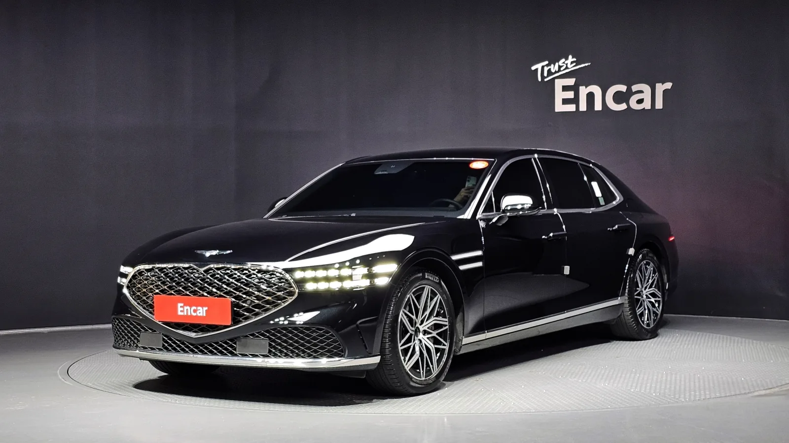 2023 Genesis G90