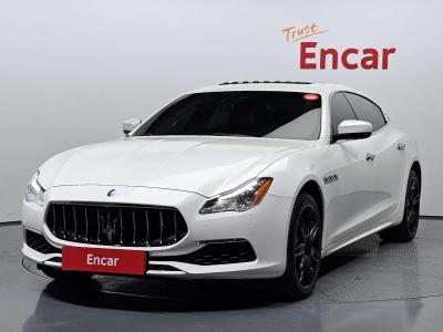 2017 Maserati Quattroporte