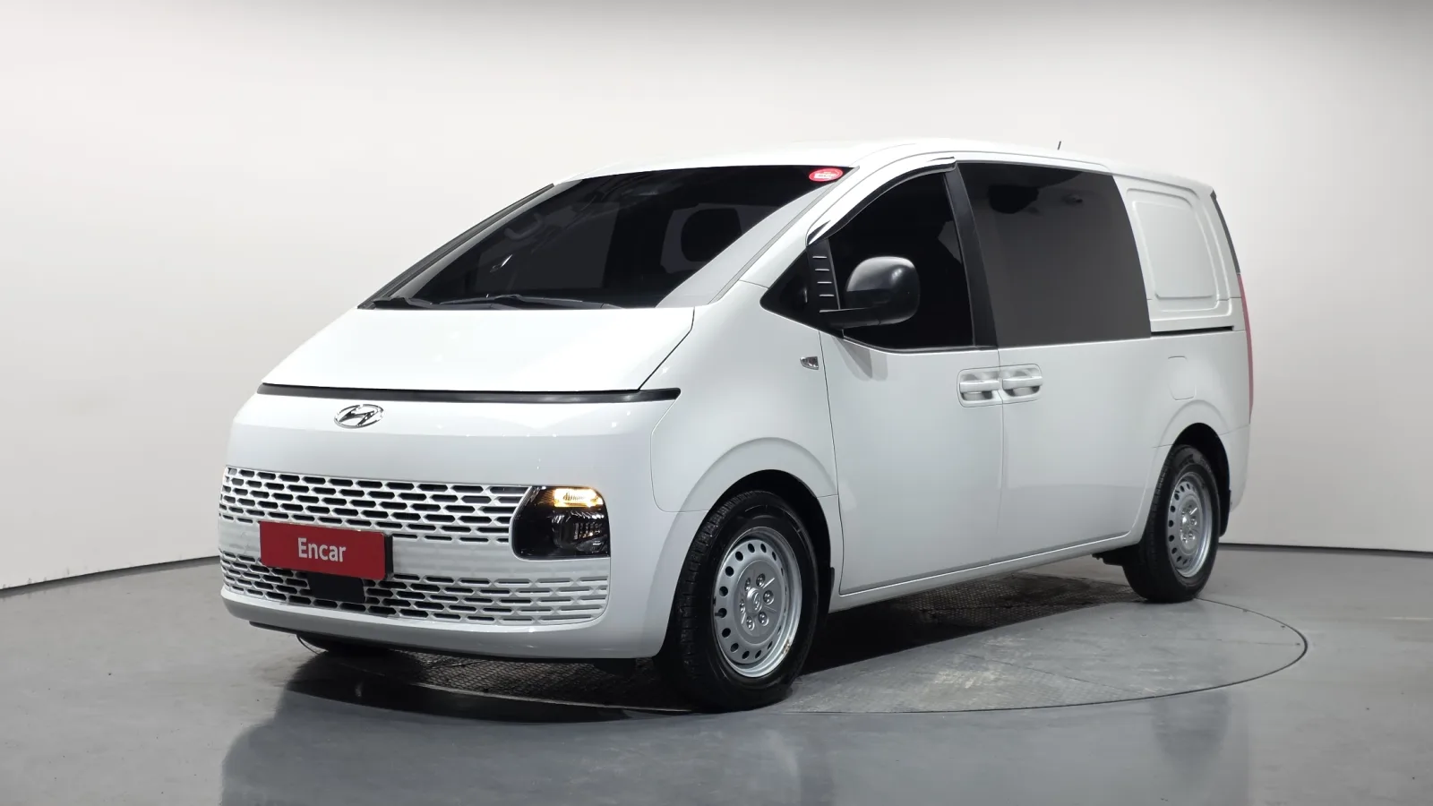 2022 Hyundai Staria