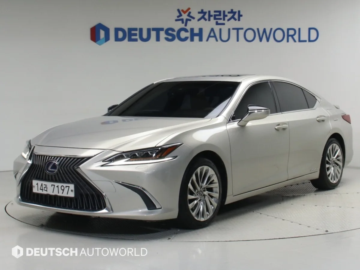 2019 Lexus ES