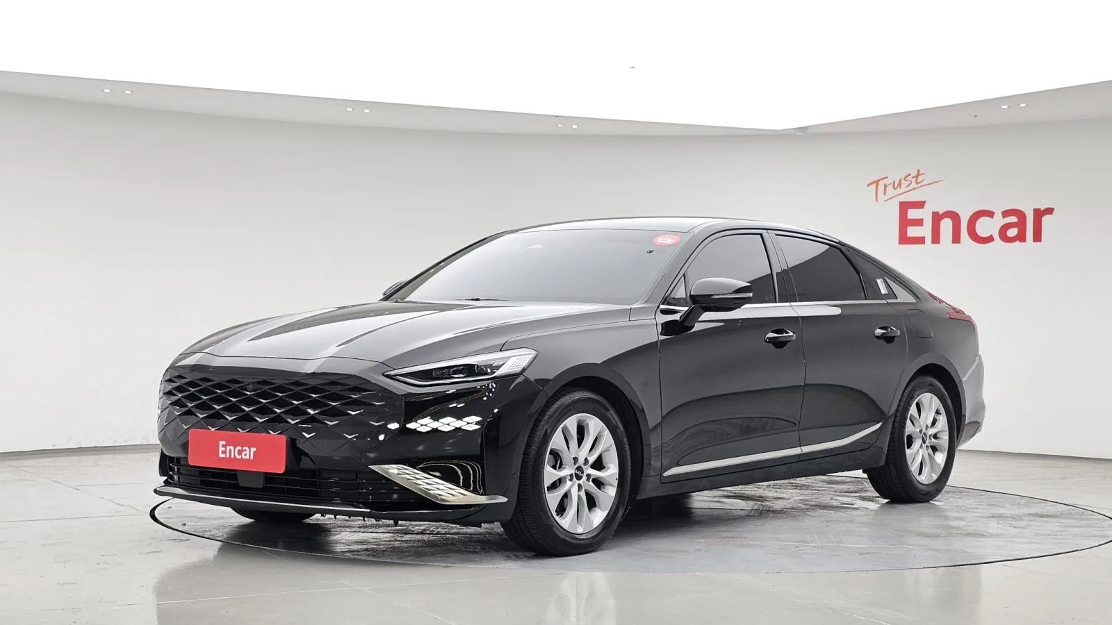2022 Kia K8