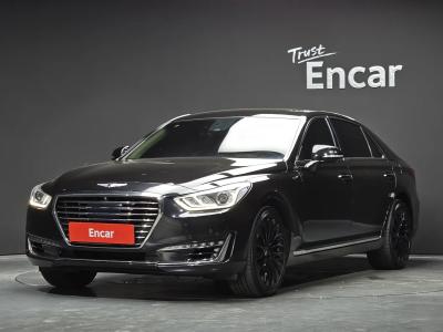 2018 Genesis EQ900