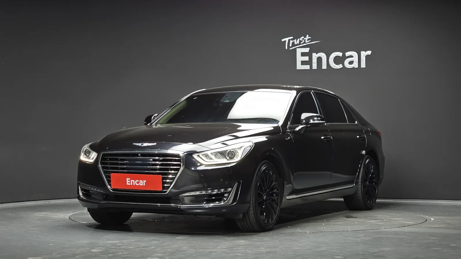 2018 Genesis EQ900