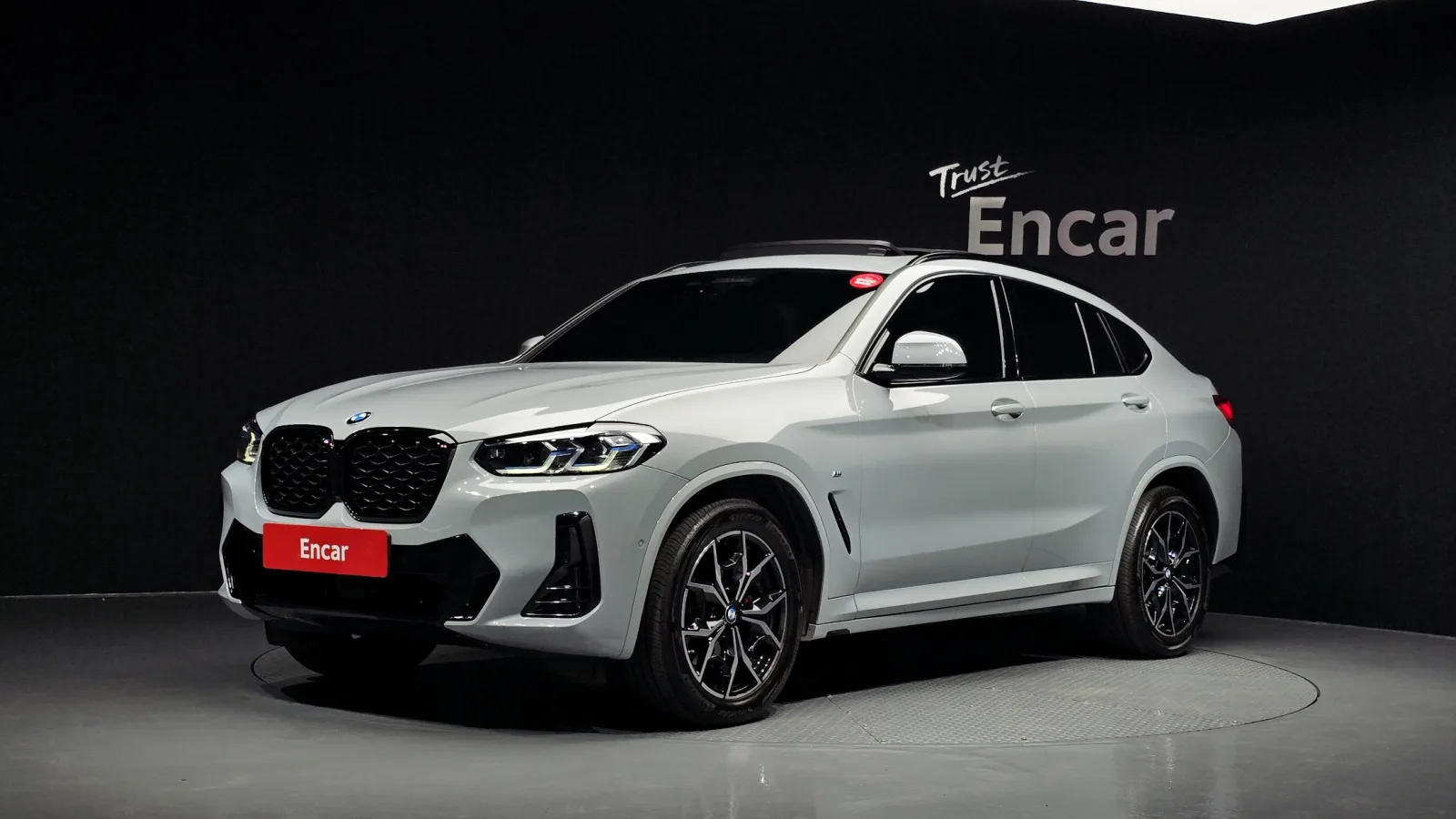 2022 BMW X4