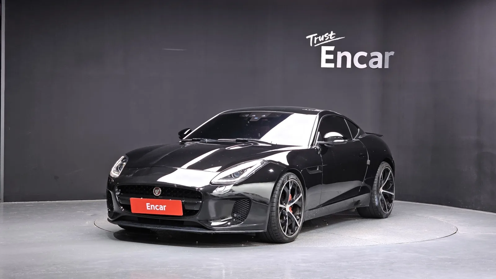 2019 Jaguar F-TYPE